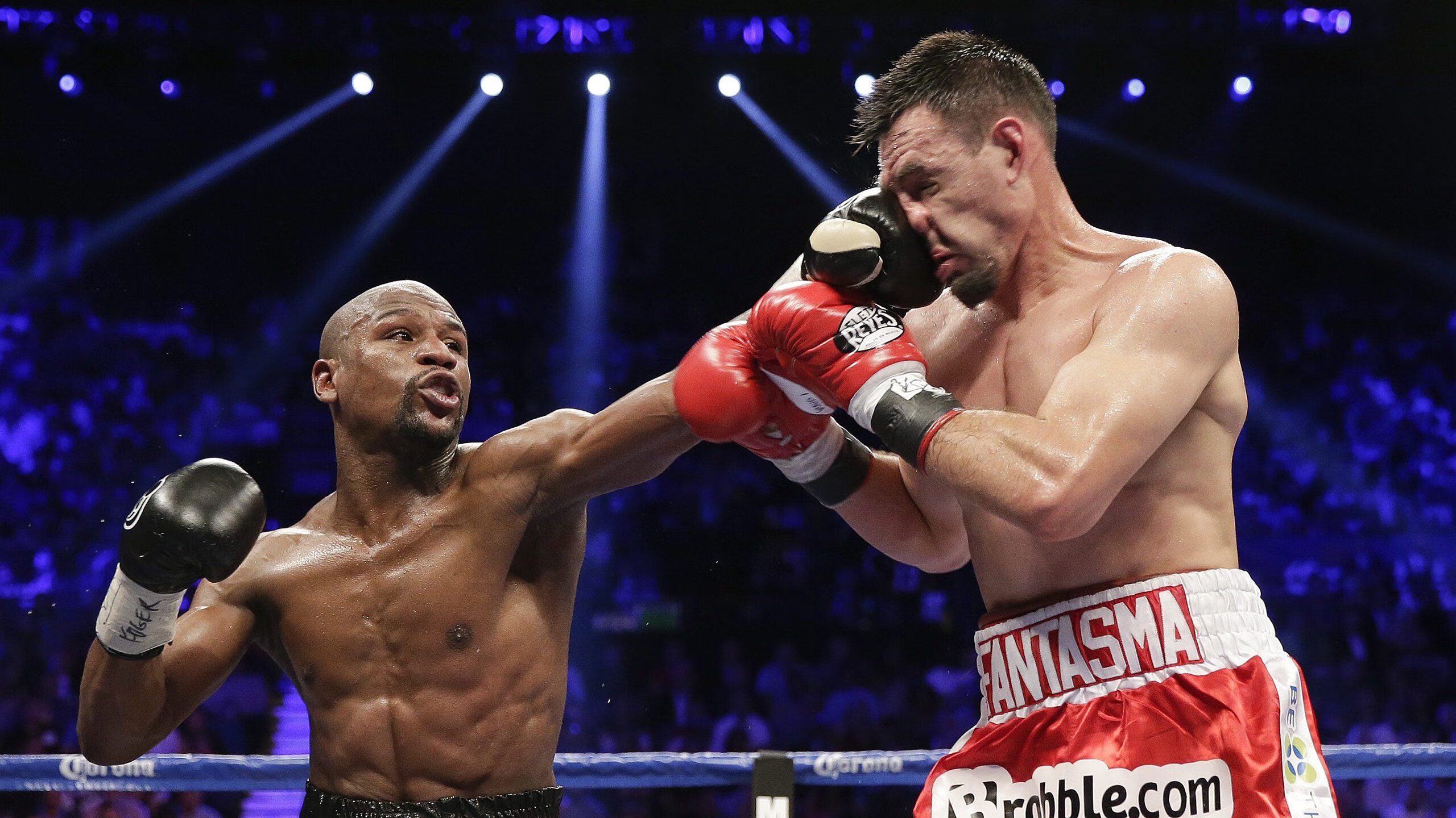 穆勒冠军级表现导演逆转奇迹，牙买加如何在佛罗伦萨翻盘书写历史