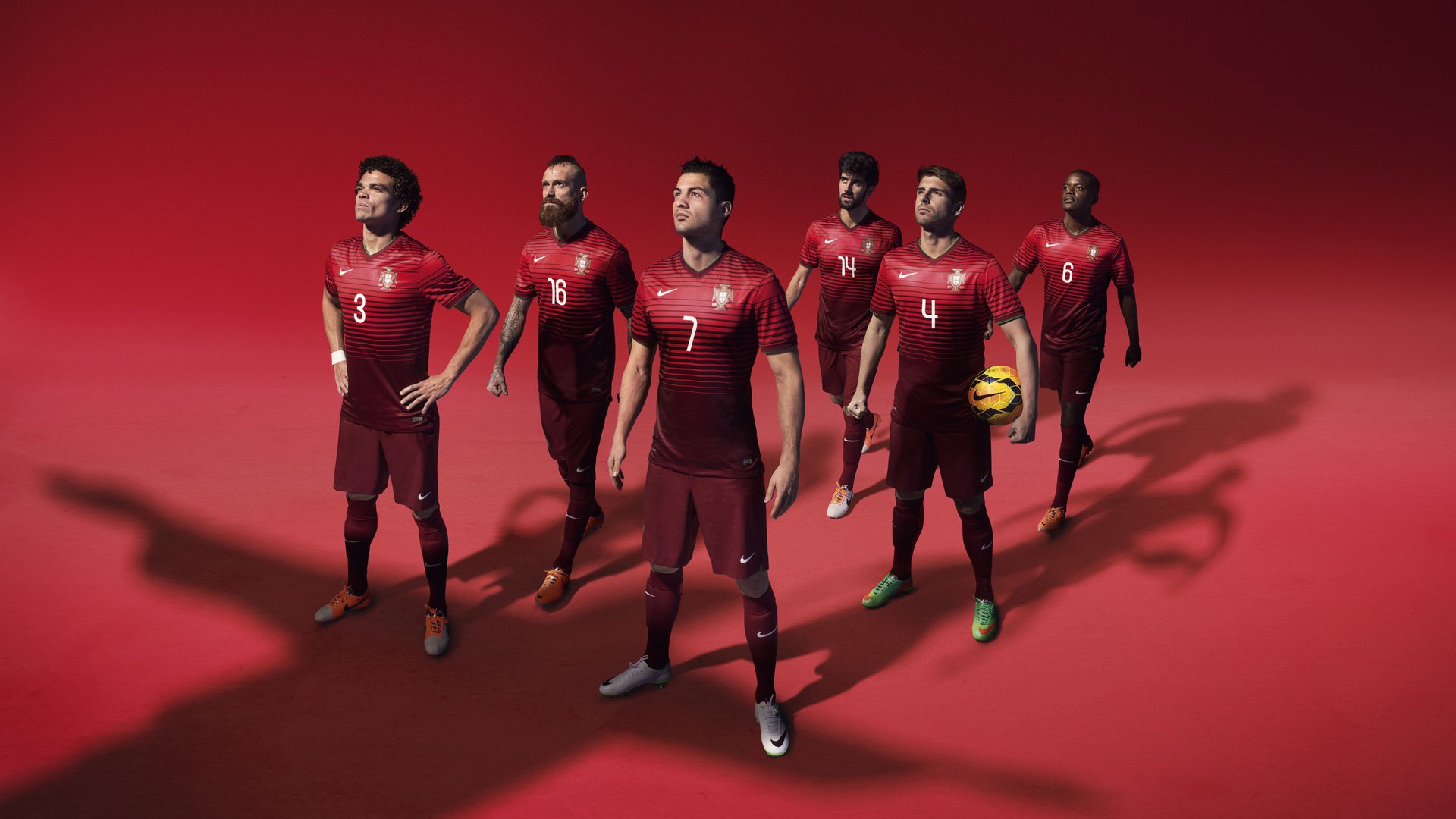 门神爆发与袋鼠险胜，库尔图瓦的叹息与澳大利亚的坚韧